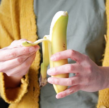 peeling banana