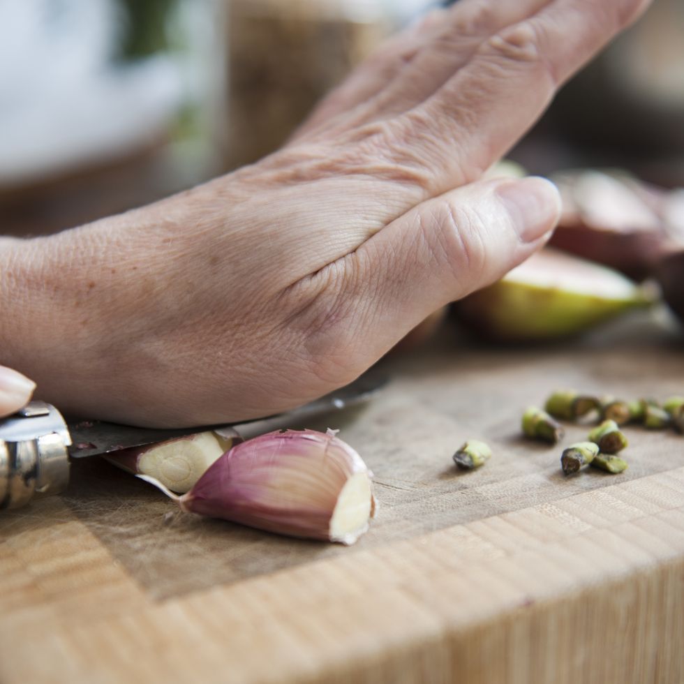 smashing garlic