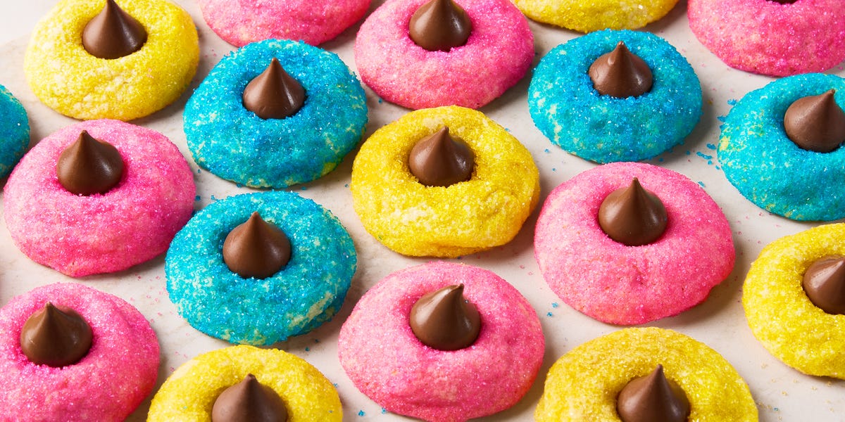 preview for Peeps Kiss Cookies Take Inspo From Our Favorite Easter Treat