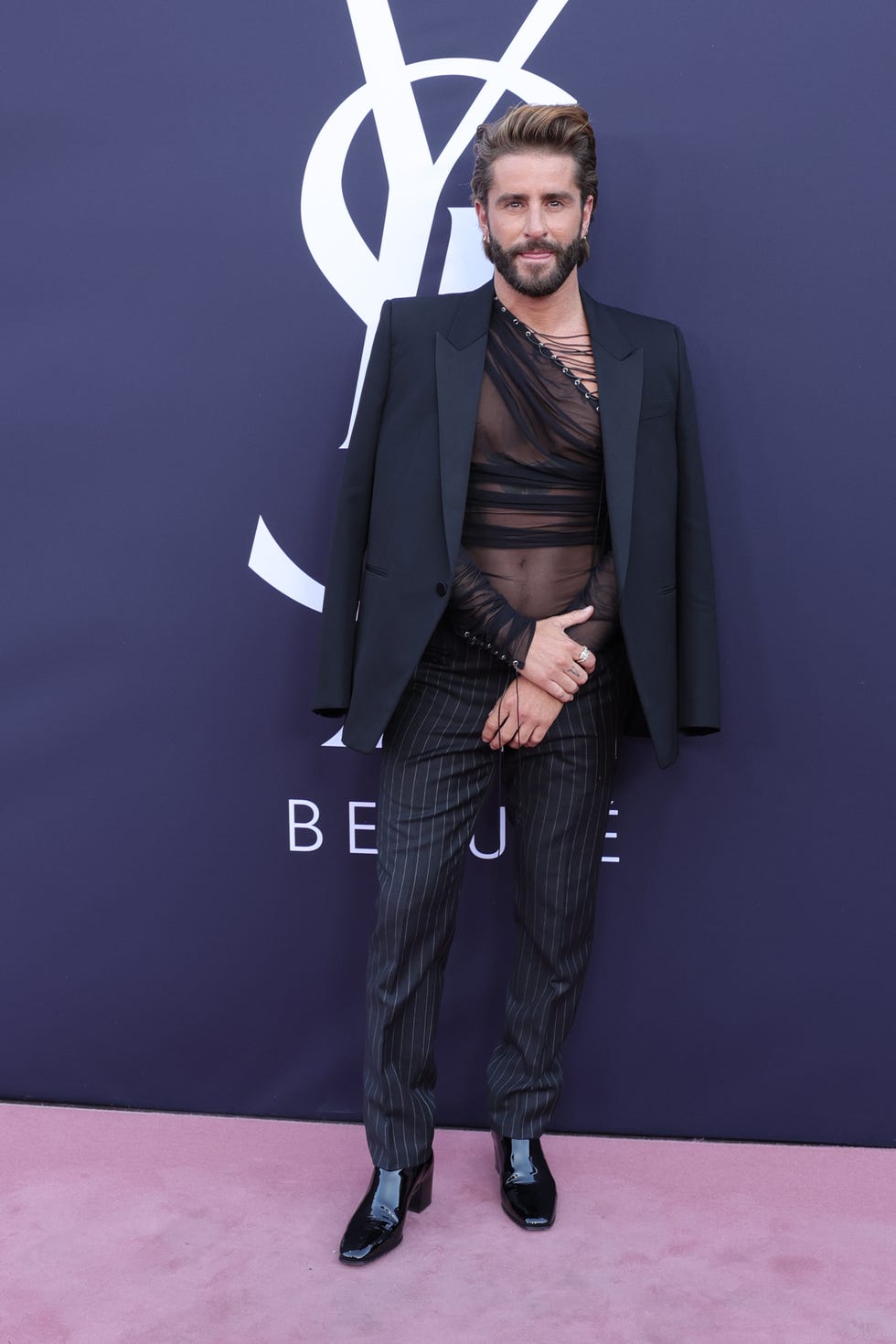 pelayo diaz en el evento 'love gamer' de yves saint laurent
