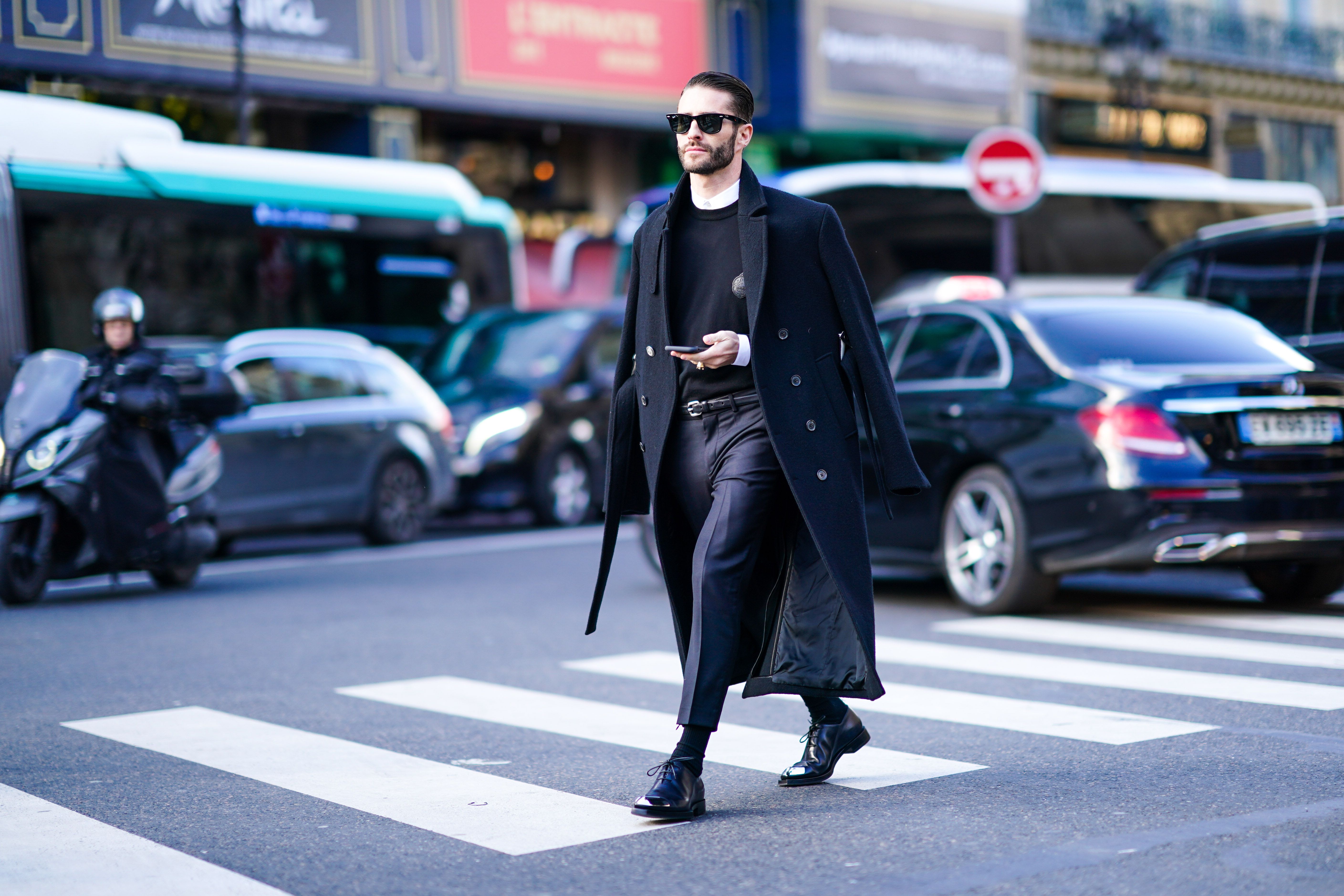 C mo combinar un pantal n negro de hombre en invierno