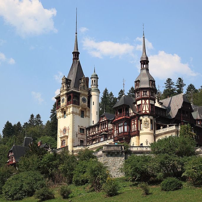 top 10 most beautiful castles in the world