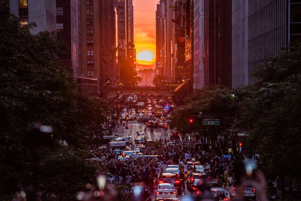 S.Pellegrino Hosts First-Of-Its-Kind Manhattanhenge Viewing Celebration High Above The Streets Of New York