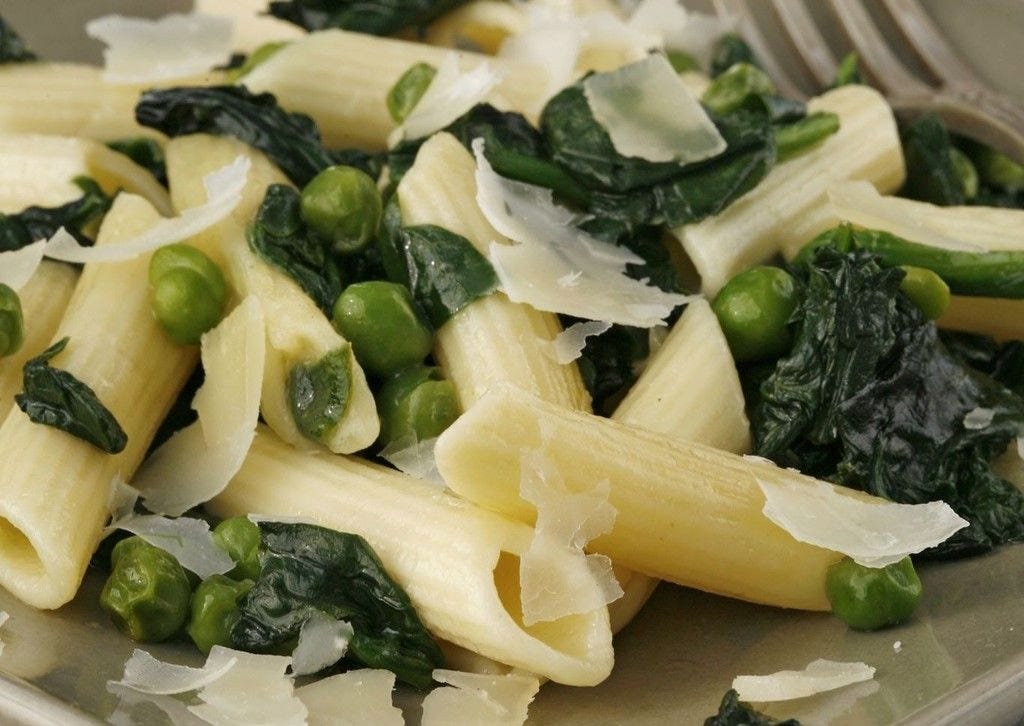 pene al pesto con verduras