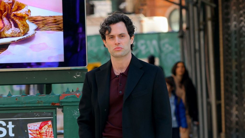 preview for You’s Penn Badgley Reveals Which 'Gossip Girl' Character Joe Goldberg Would Kill