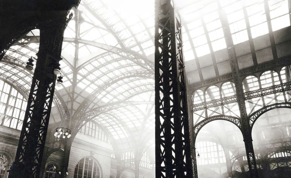 pennsylvania station, interior view, new york city, new york, usa, berenice abbott, federal art project, "changing new york", 1930's