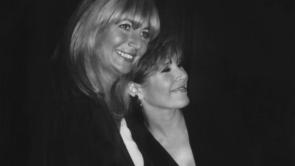 Inside Penny Marshall and Carrie Fisher’s Longtime Friendship