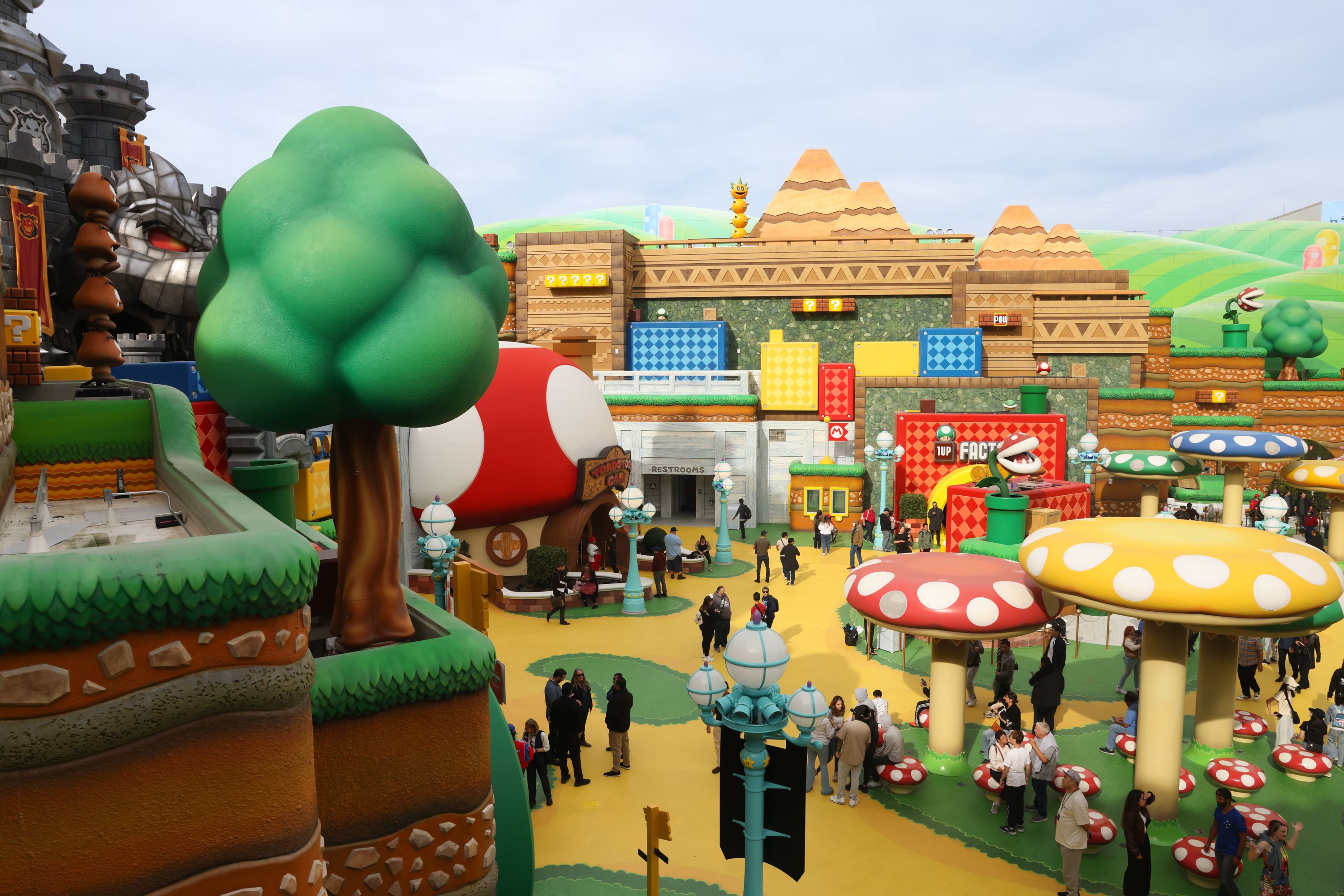 Super Nintendo World Orlando: Everything We Know About the New Land at  Universal's Epic Universe