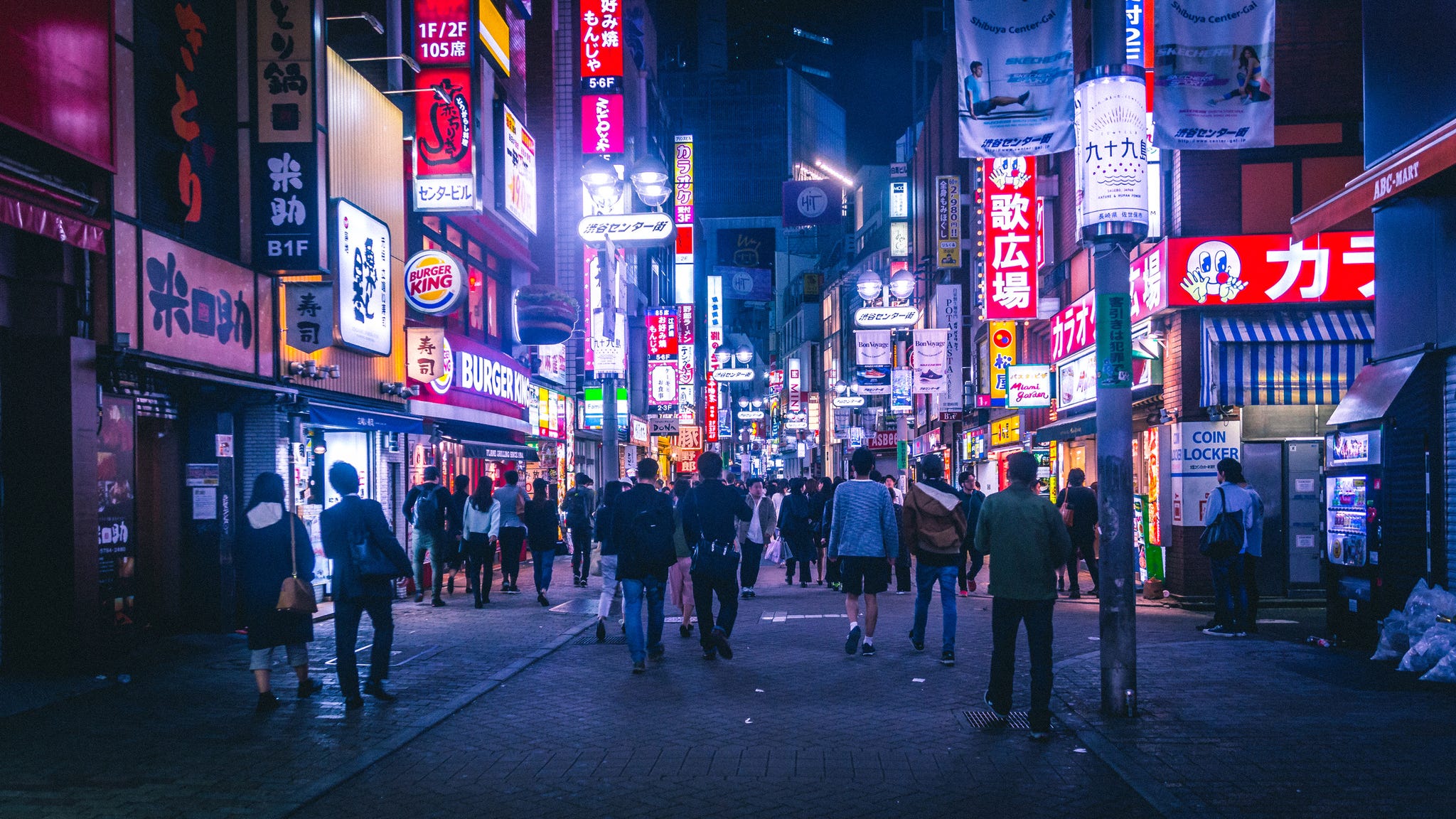 Le foto della Tokyo notturna e cyberpunk di Liam Wong