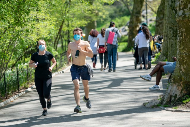 new york continues to struggle with coronavirus spread as parts of us look to reopen