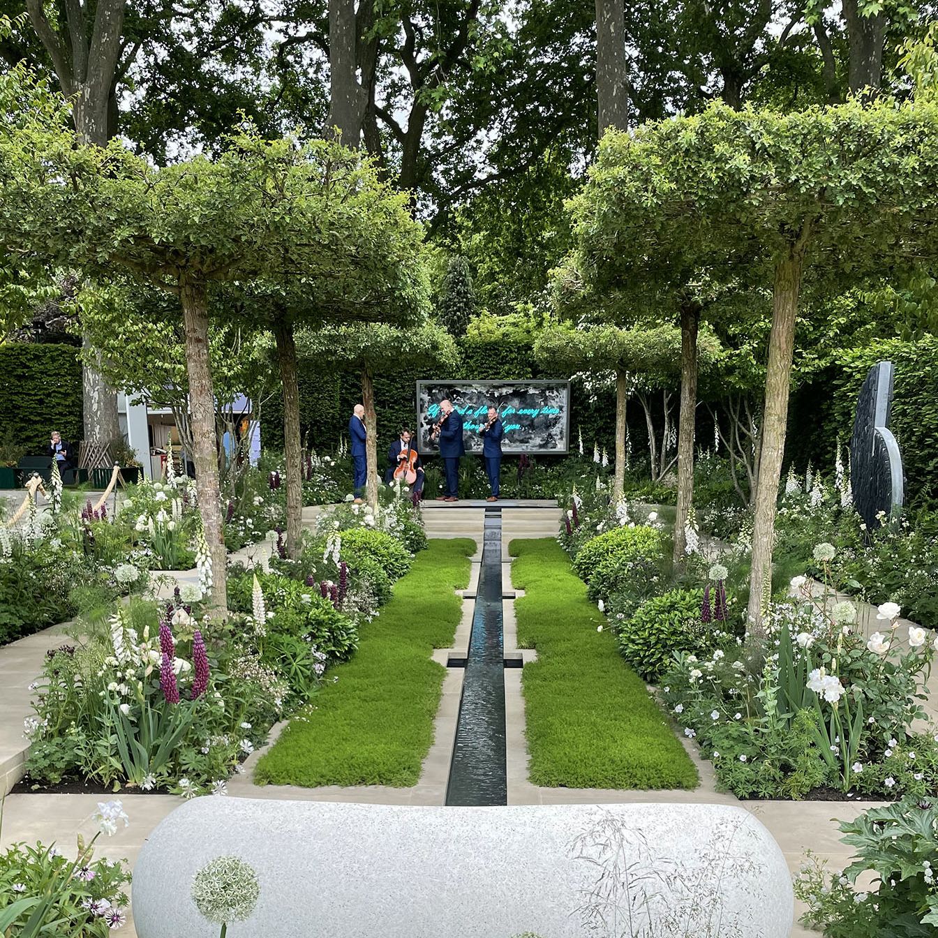 chelsea flower show 2022 peoples choice award the perrenial garden with love