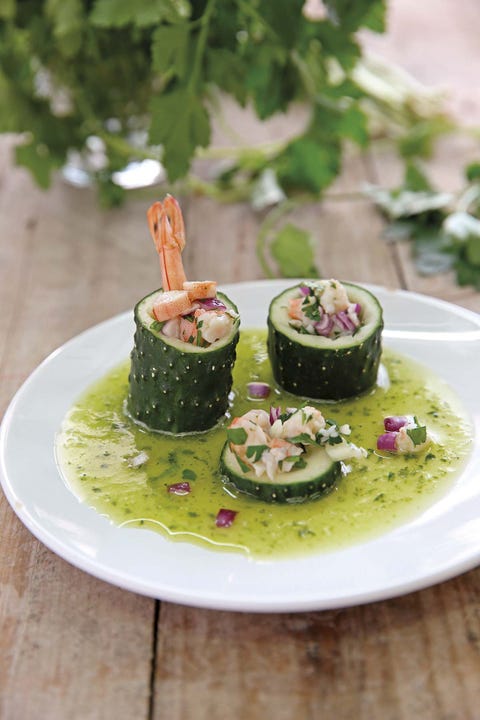Pepinos rellenos de langostinos pepinos rellenos de langostinos