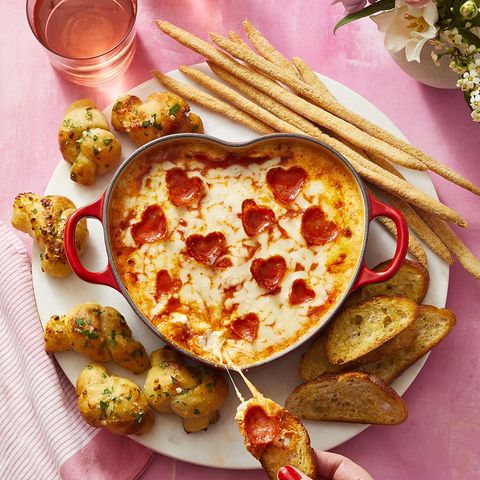 Valentine's Day Party Ideas Pepperoni Pizza Dip
