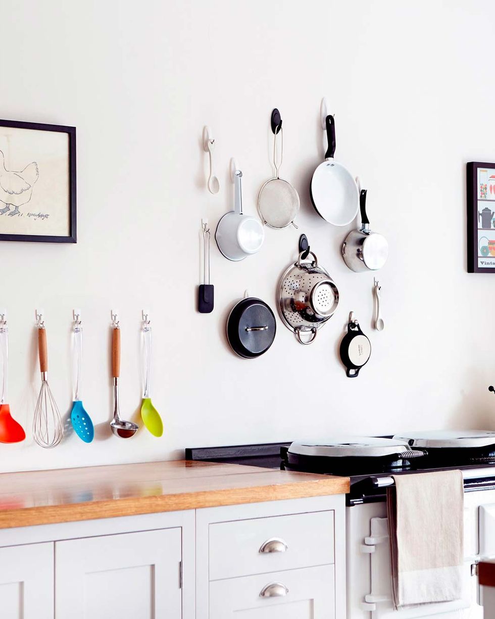 Descubre los 10 utensilios de cocina que no pueden faltar
