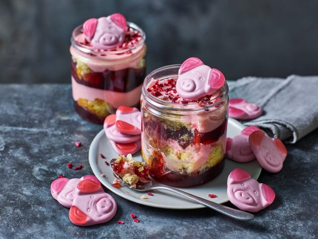 ms percy pig cake jars