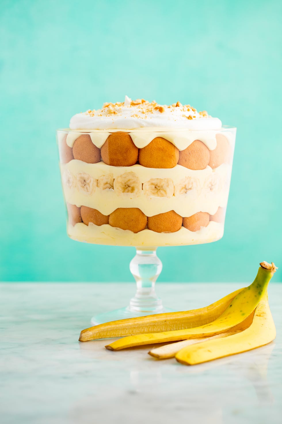 Food, Buttercream, Cuisine, Yellow, Dessert, Dish, Icing, Baked goods, Meringue, Baking cup, 