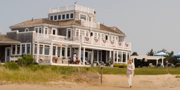 beach house in the perfect couple