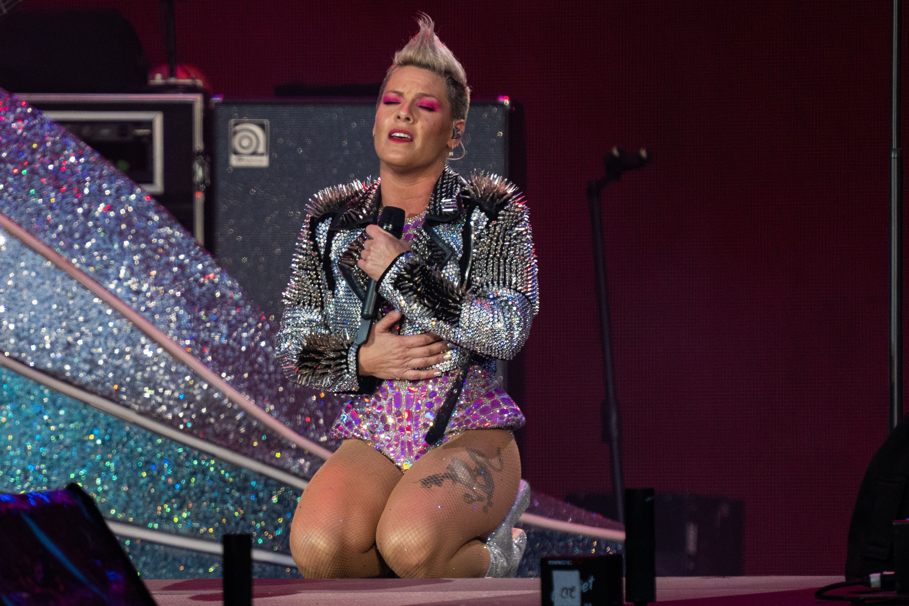 Pink's Fans Gifting Her Cheese and Ashes During Her Concerts