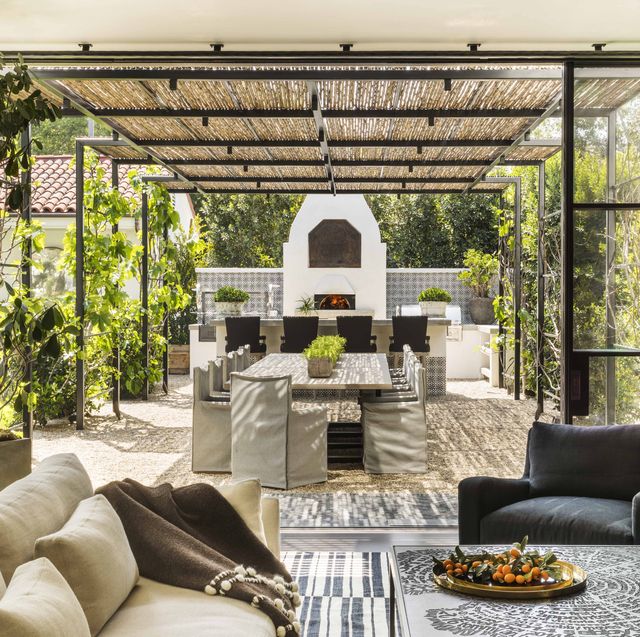 22 Pretty Pergola Ideas to Update Your Outdoor Space