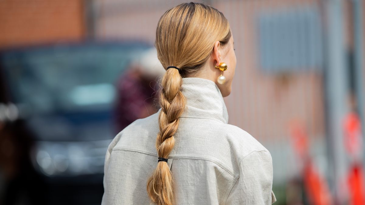 https://hips.hearstapps.com/hmg-prod/images/pernille-teisbaek-is-seen-with-pigtail-outside-by-malene-news-photo-1652963930.jpg?crop=1xw:0.87079xh;center,top&resize=1200:*