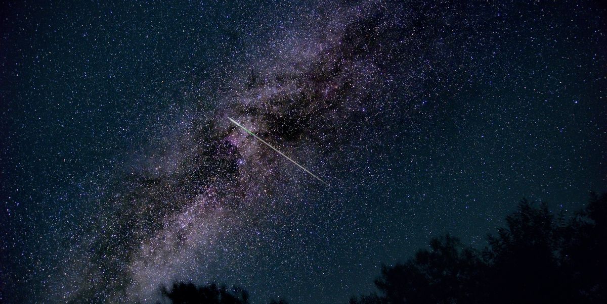 beautiful night shots of the milky way on the perceids meteor shower