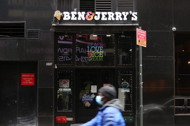 as us begins to reopen, nightlife and entertainment industry remains dark in hard hit new york city
