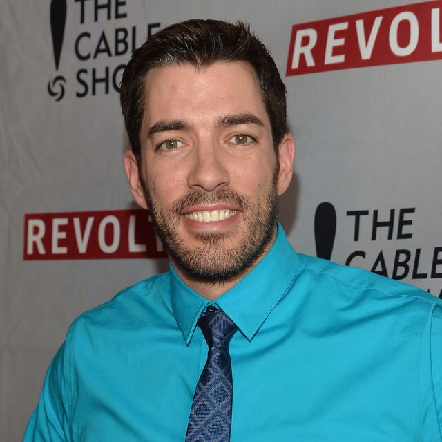 Watch Property Brothers' Drew Scott Sing “Lean On Me”