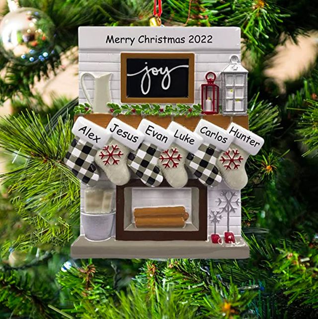 https://hips.hearstapps.com/hmg-prod/images/personalized-christmas-ornaments-1666638876.jpg?crop=0.426xw:0.853xh;0.0465xw,0.0737xh&resize=640:*