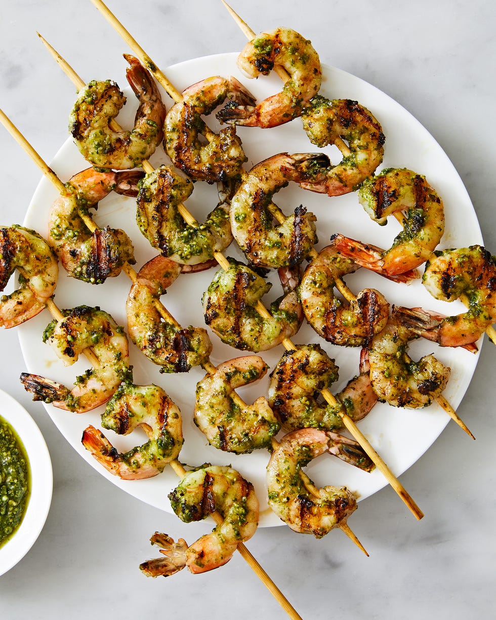 shrimp skewers with pesto