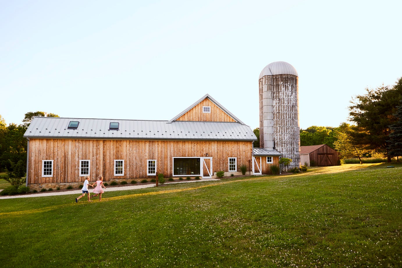 From Gritty to Pretty! A Crumbling New Jersey Barn Gets a New Life