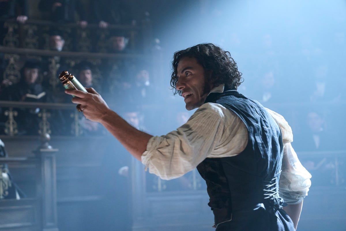 A Complete Guide to Guillermo del Toro’s "Frankenstein" Adaptation