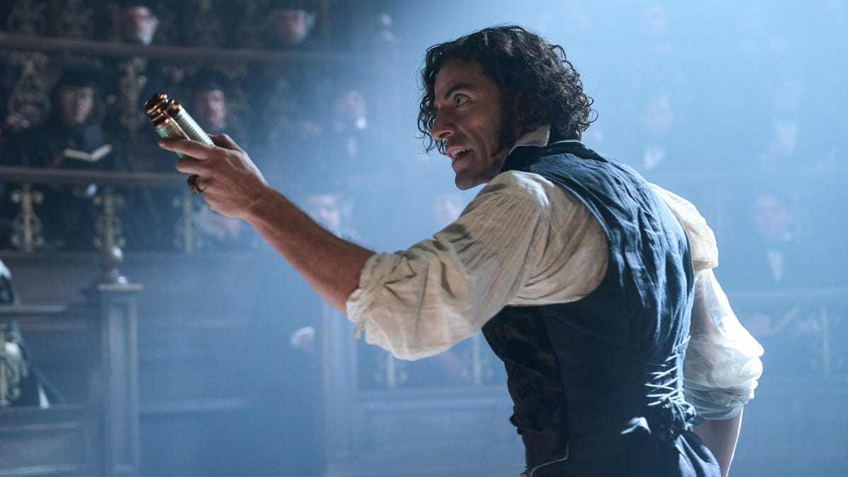 Oscar Isaac als Victor Frankenstein in „Frankenstein“ unter der Regie von Guillermo del Toro. Fotonachweis: Ken Woroner / Netflix