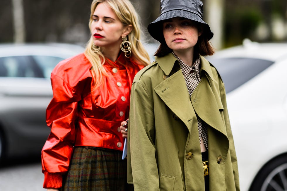 Clothing, Street fashion, Fashion, Coat, Outerwear, Red, Trench coat, Overcoat, Headgear, Lip, 