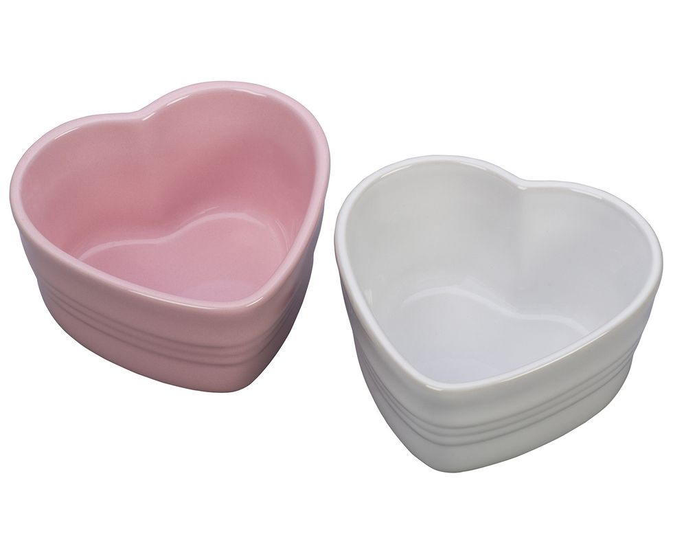 Pink, Heart, Product, Plastic, Bread pan, Bowl, 