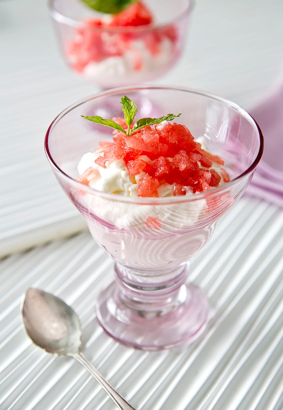 crema de limón con granizado de sandía