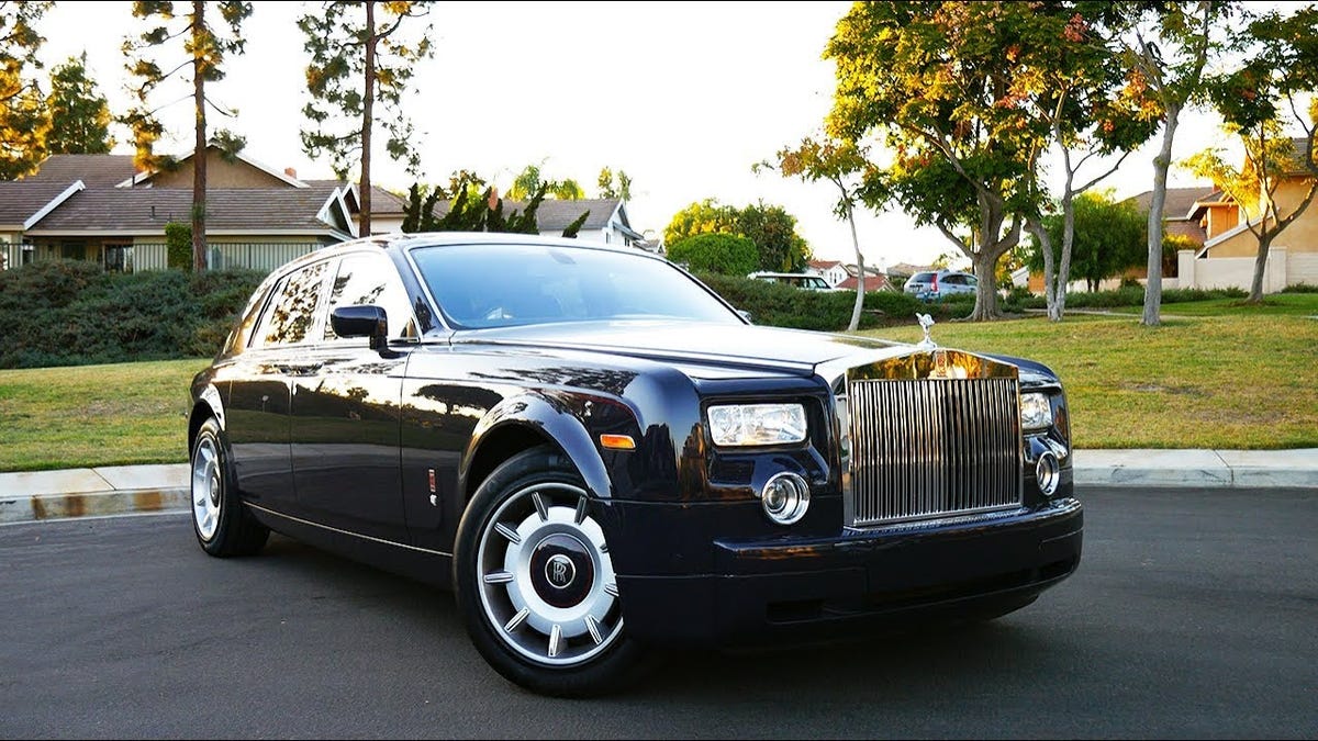 Rolls-Royce Phantom Review: The End of the Era of Opulence - Bloomberg