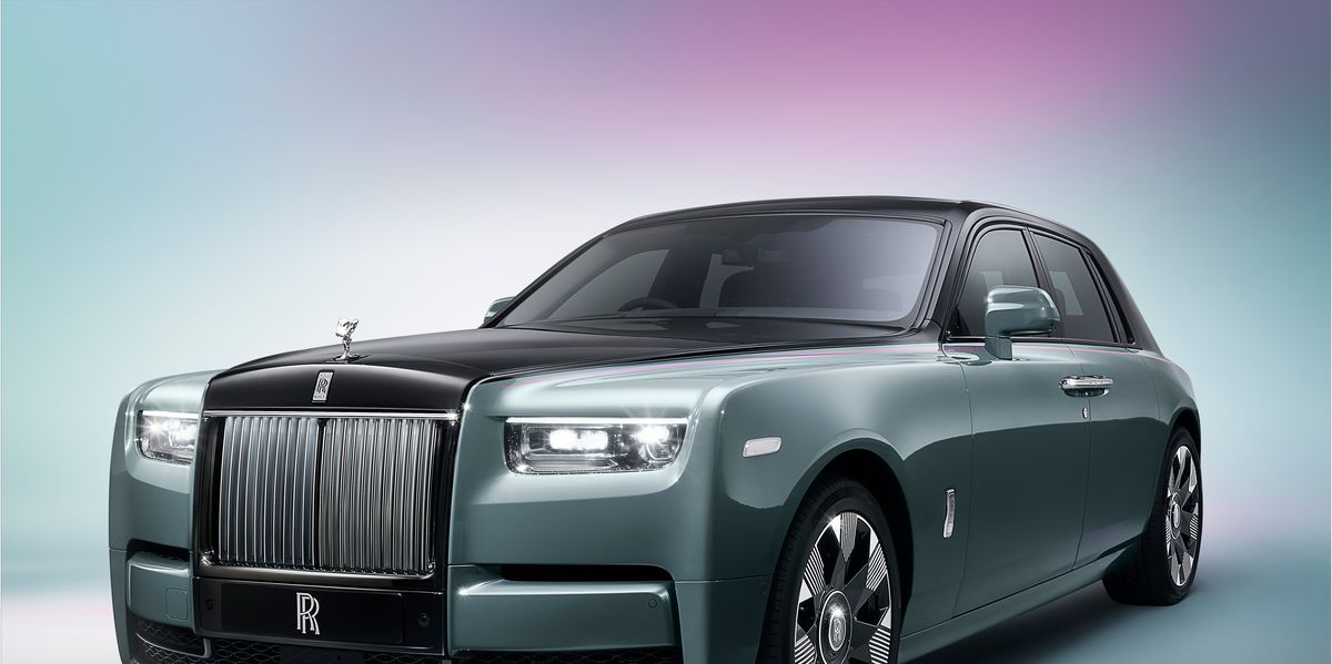 2021 Rolls-Royce Cullinan Review, Pricing, and Specs