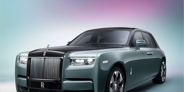 Rolls Royce Phantom VIII: What You Get With the Most Luxurious Car