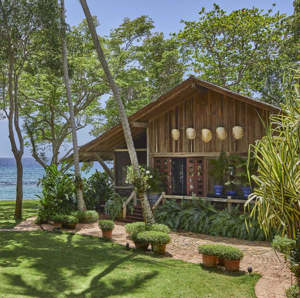 oscar de la renta's casa de campo in the dominican republic designed by philip vergeylen