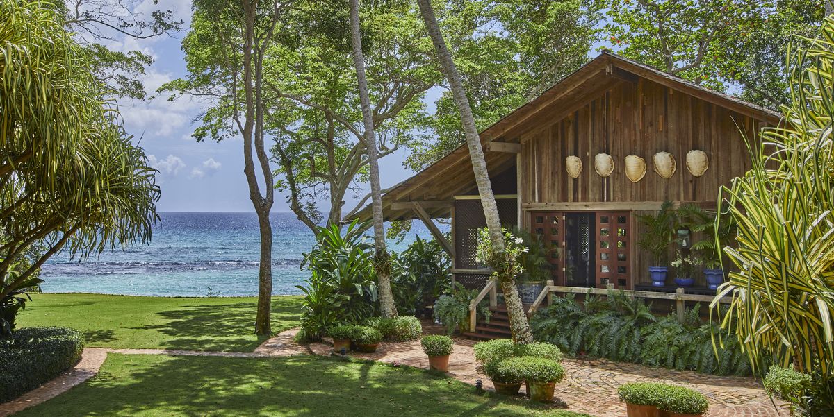 Oscar de la Renta’s Storied Dominican Republic Home Is Back—and Just as Elegant as Ever