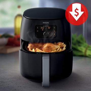 https://hips.hearstapps.com/hmg-prod/images/philips-air-fryer-sale-65132fcd5a778.png?crop=0.496xw:0.990xh;0.504xw,0&resize=360:*