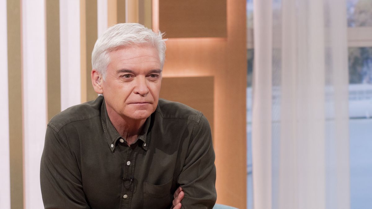 preview for This Morning pays tribute to departing Phillip Schofield