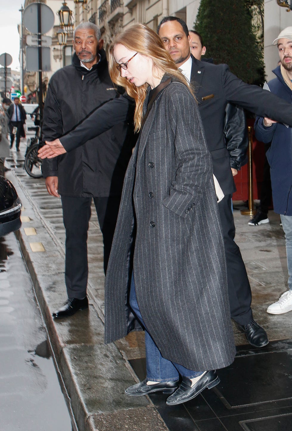 phoebe dynevor me and em
