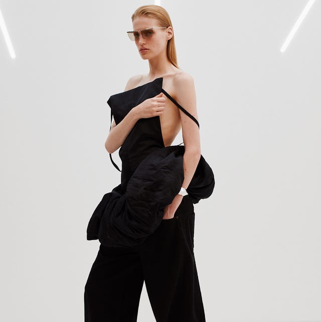 elle.com/fashion/a654780...
