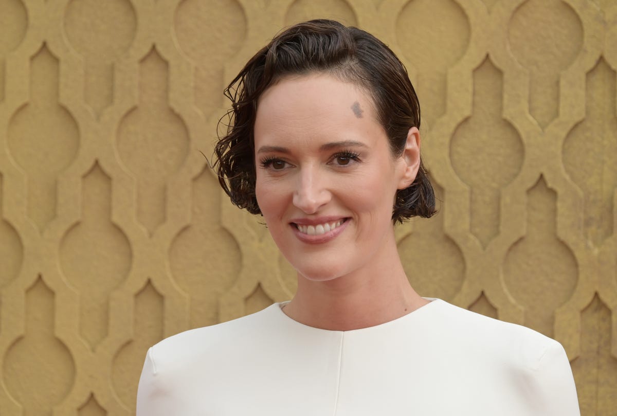 phoebe waller bridge cape