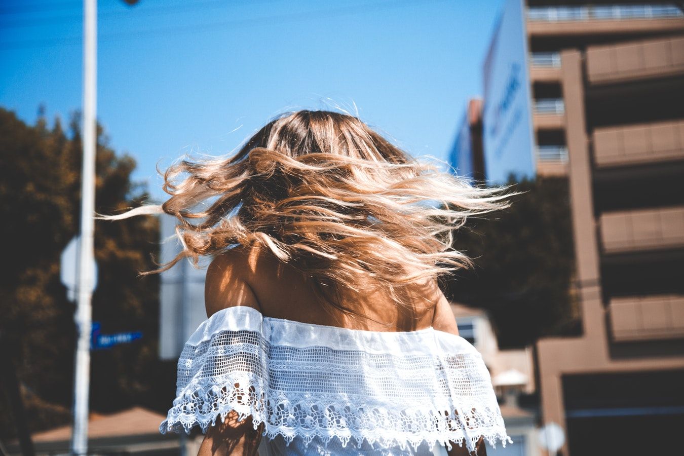 Hair, Photograph, Blue, Blond, Beauty, Daytime, Hairstyle, Snapshot, Sky, Fashion, 