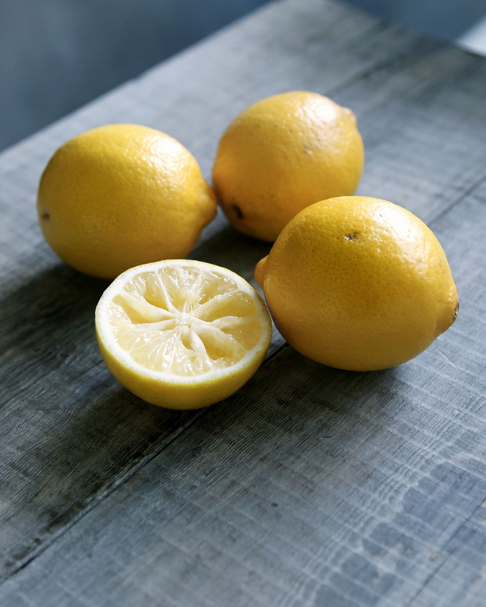 Lemon, Meyer lemon, Citrus, Citric acid, Food, Lemon peel, Citron, Sweet lemon, Fruit, Yellow, 