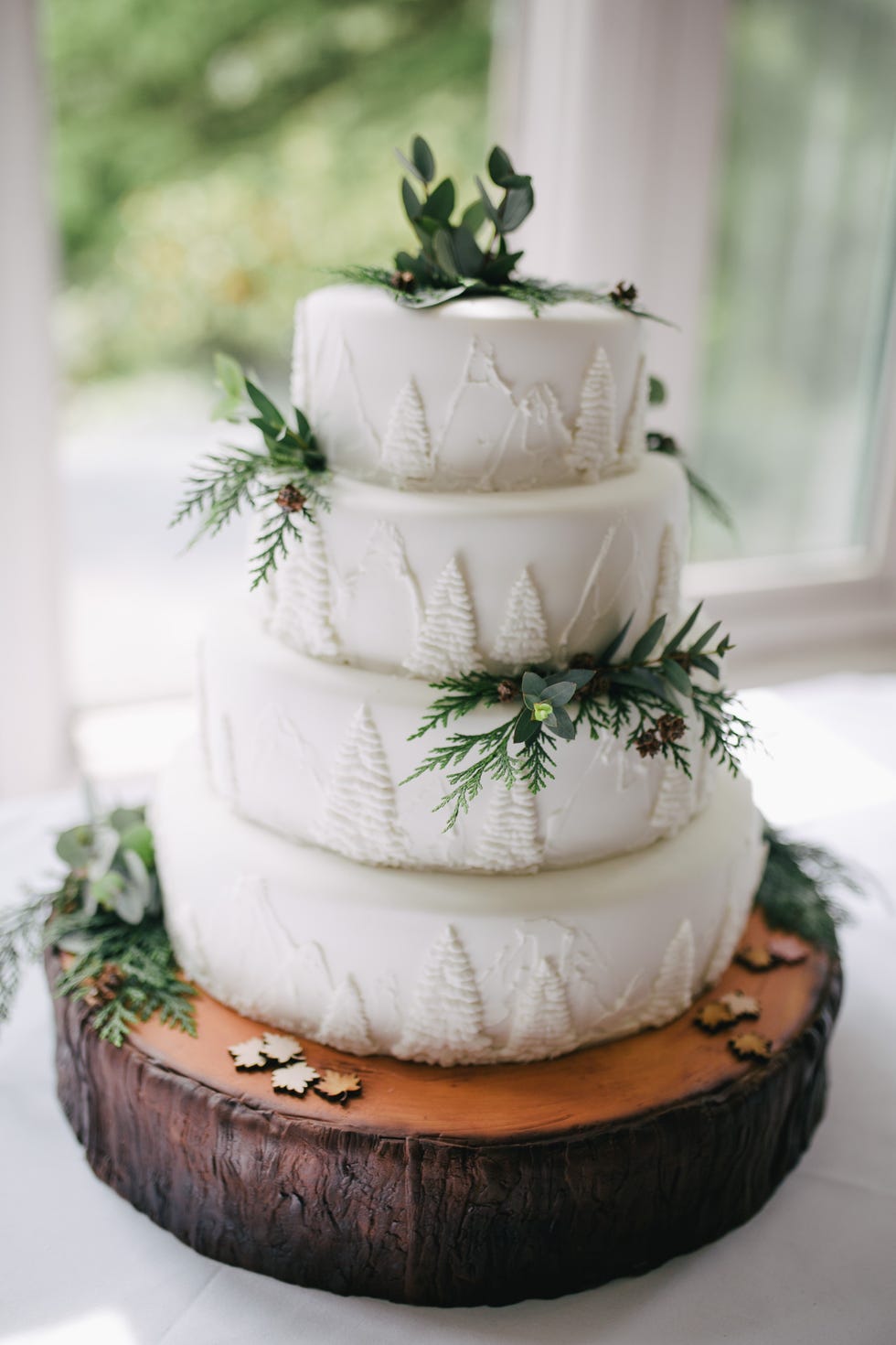 Wedding cake, Sugar paste, Cake decorating, Icing, Cake, Buttercream, Wedding ceremony supply, Pasteles, Sugar cake, Dessert, 