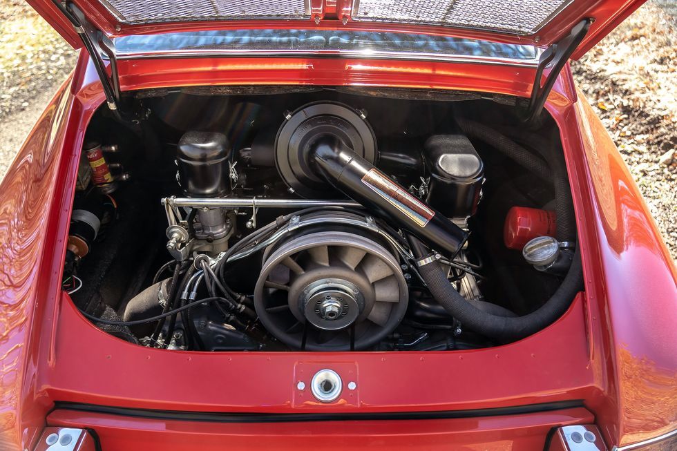 写真集】ポルシェ「911」の初代、幻の「901」― シルクのように