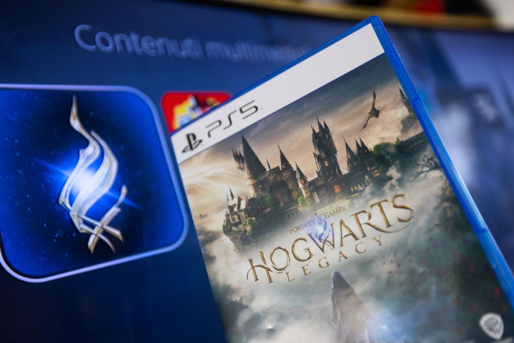 Hogwarts Legacy: le versioni PS5 e PS4 includeranno una missione esclusiva